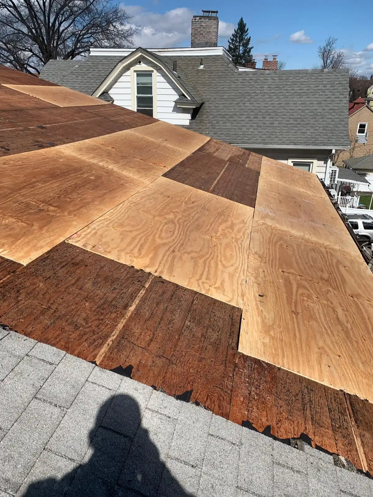 Shingle roof replacement in New York